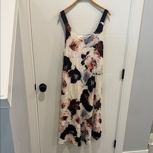 Tribal Floral Print Maxi Dress size medium